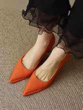 Escarpins à Talons Épais Pointus en Cuir de Vachette